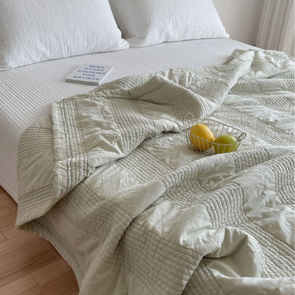 100% Cotton Sand Washed soft Bedspread 220x240cm 1-Piece Summer Quilt Lightweight Cooling Blanket Solid Color Plain Thin Bedding