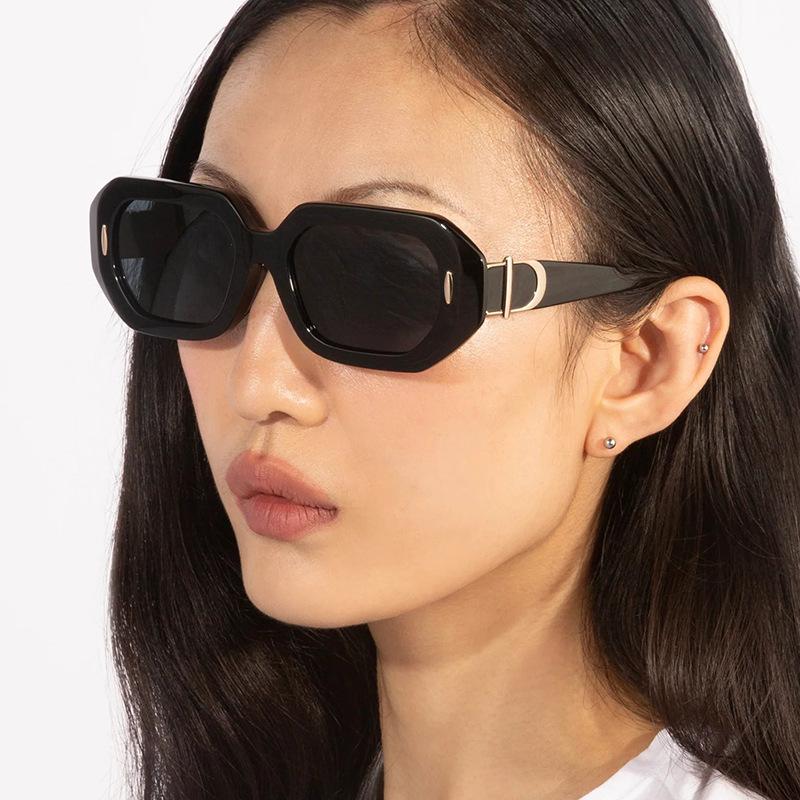 JYL Small Square Retro Sunglasses UV400 Women Street Style Daily UV Shield / 5017