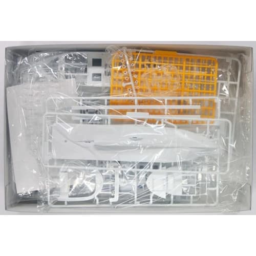 Aoshima Bunka Kyozai 1/64 scale fishing boat No. 02 Oma tuna pole-and-line fishing boat No. 31 Gyofukumaru full hull model