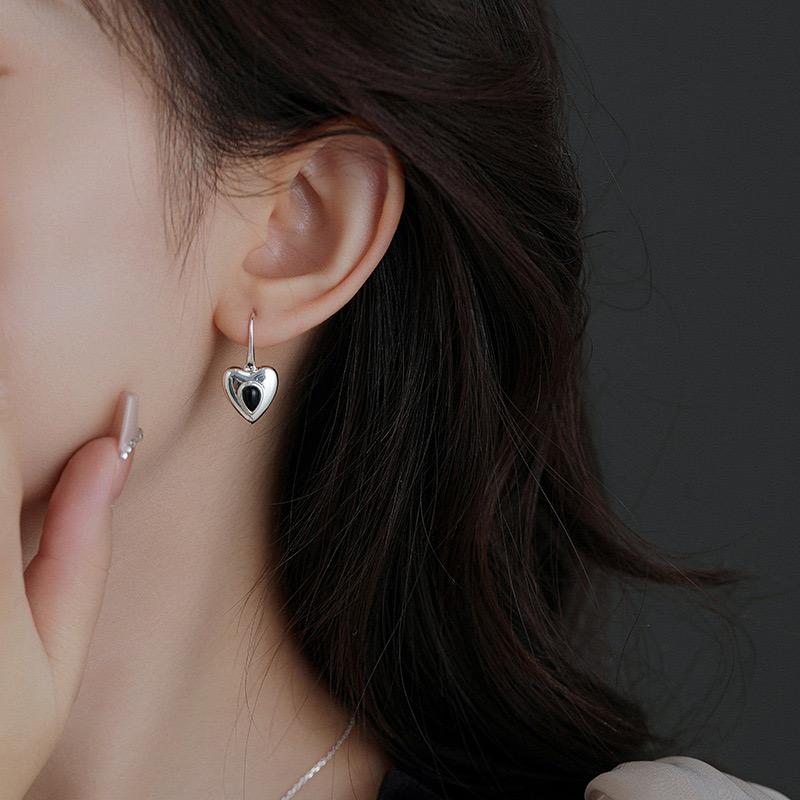 BF CLUB 925 Sterling Silver Heart Earrings For Women Trendy Simple Retro Black Earring Jewelry Prevent Allergy Party Accessories