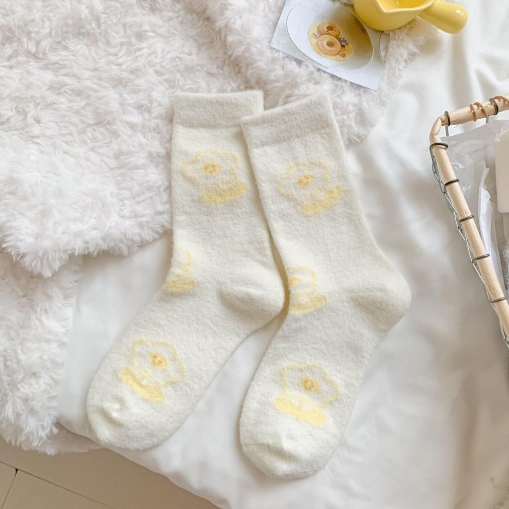 Autumn and Winter Thicken Warm Women Socks Cute Cartoon Chick Fleece Medium Tube Socks Japanese Kawaii Thermal Home Floor Socks