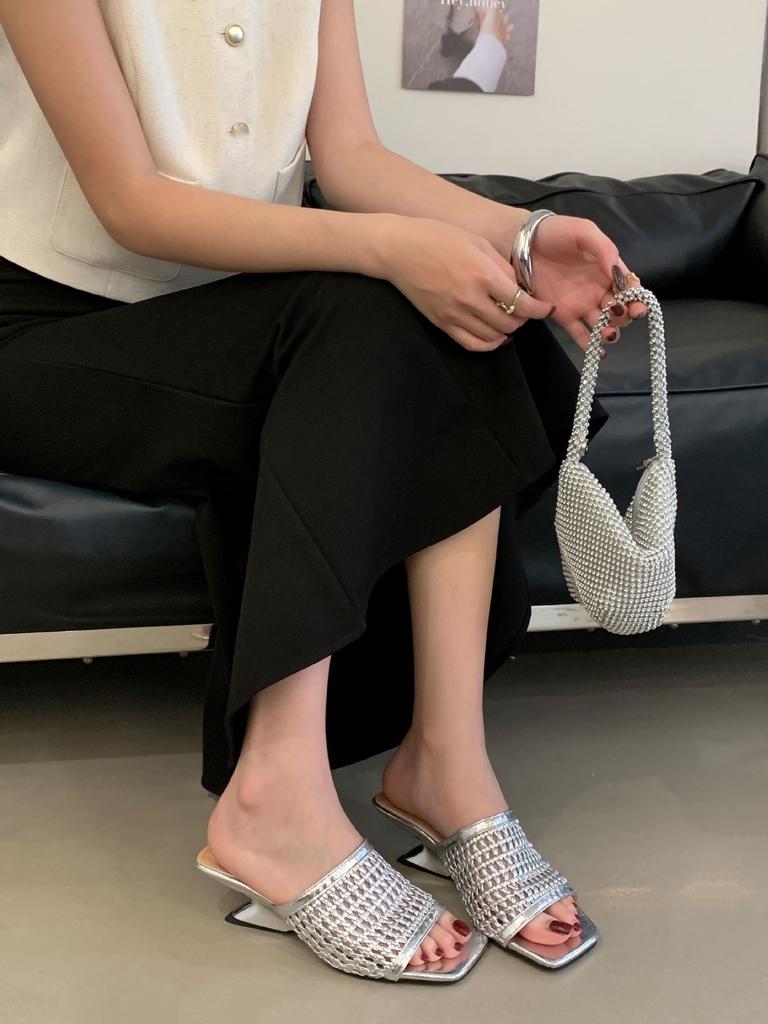 2025 European and American Light Luxury Casual Style Woven Special-shaped Wedge Heel Medium and High Heel Slippers Large Size