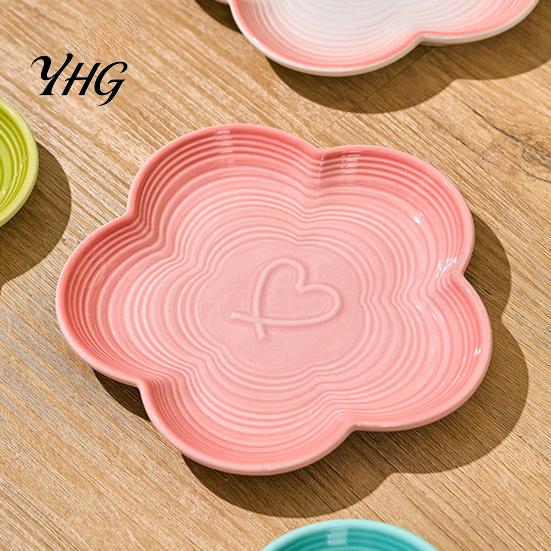 Anti-spill Cat Bowl Elevated Ceramic Pet with Raised Stand, Flower Shape Whisker Friendly Food Stand Feeding Plate for Neck Protection,
