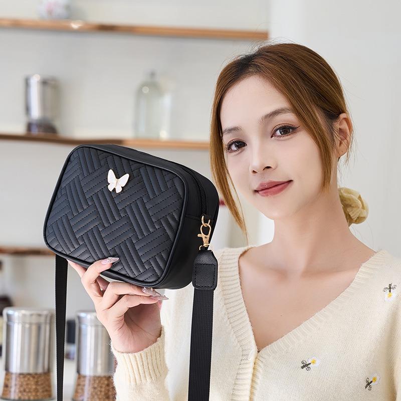 Embroidery new casual fashion quilting embroidery commuter messenger bag small lis shoulder bag