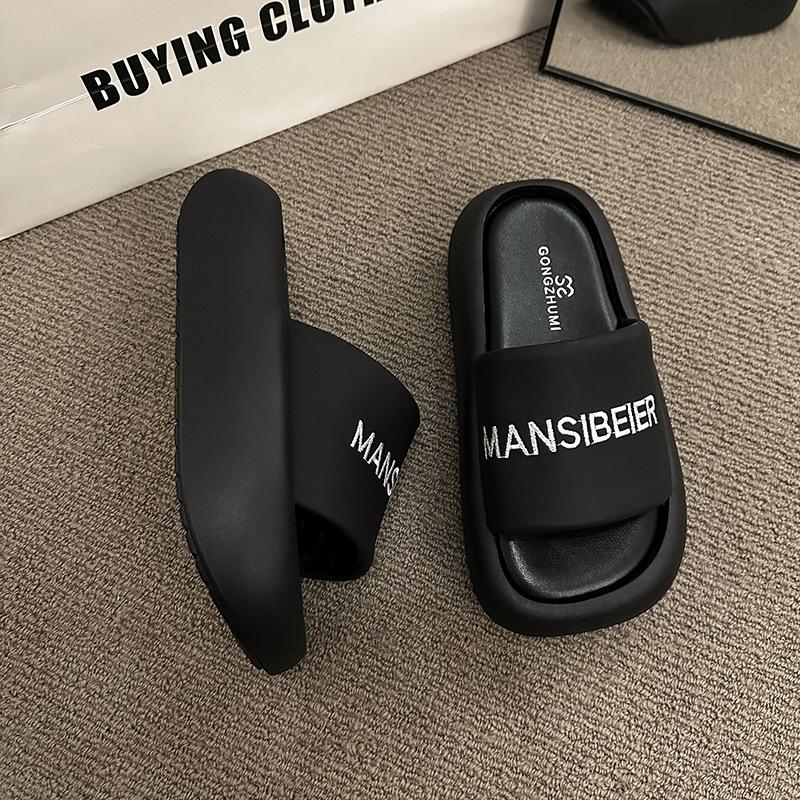 

Красивые крутые шлепанцы на толстой подошве, женская летняя мода с юбками, новинка 2025 года, пляжная обувь из бисквитной крошки высокого класса 40