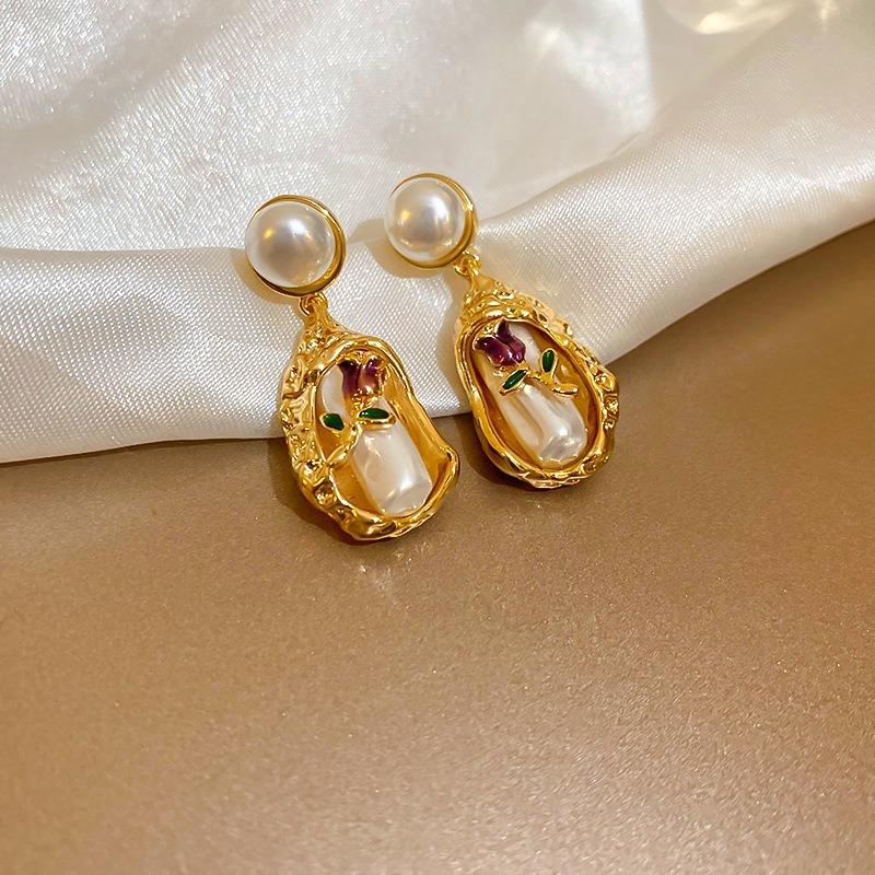 Monet garden oil painting style love flower pearl earrings fashion temperament stud earrings French sweet small fresh earrings