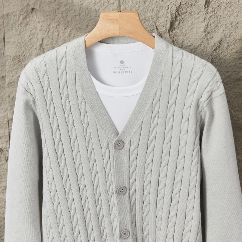 2025 Autumn/Winter Men's Casual Korean Style V-Neck Cardigan Sweater