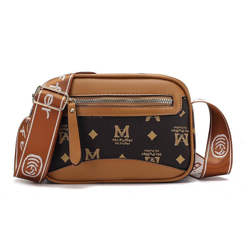 

Guangzhou physical women s fashion trend shoulder bag anti-splashing messenger bag casual versatile small backpack Length 22 Width 7 Height 14