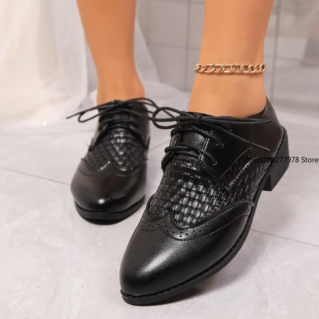 Mode 2025 Damenabsätze Brogues Oxford Schuhe Runde Zehenpartie Plateau Oxfordschuhe Neue Büro-Pumps Brogues Lochmuster-Pumps für Damen