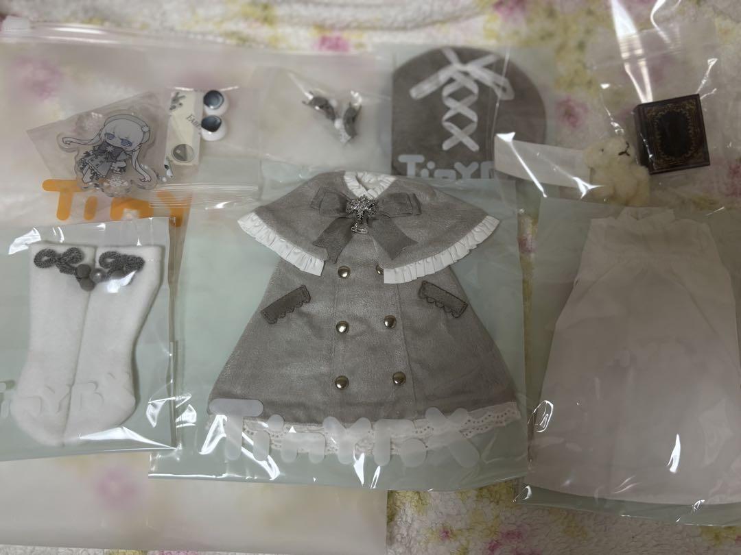 

[USED] TinyFox Flurry Default Dress + Eye + Pre-order Bonus