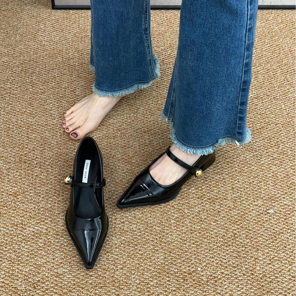 2024 Spring French Retro Pointed Toe Medium High Heels for Women