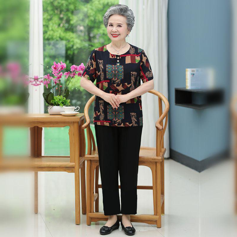 Summer Outfit: Short-Sleeve Top & Pants Set for Women in Their 60s and 70s - Cotton Silk Blend for Middle-Aged and Elderly Comfort