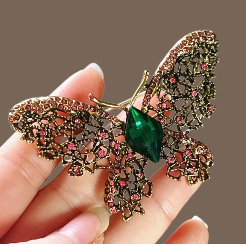Exquistie Fashion Vintage Crystal Butterfly Brooches Pins for Women Coat Jewelry Accessories Gift