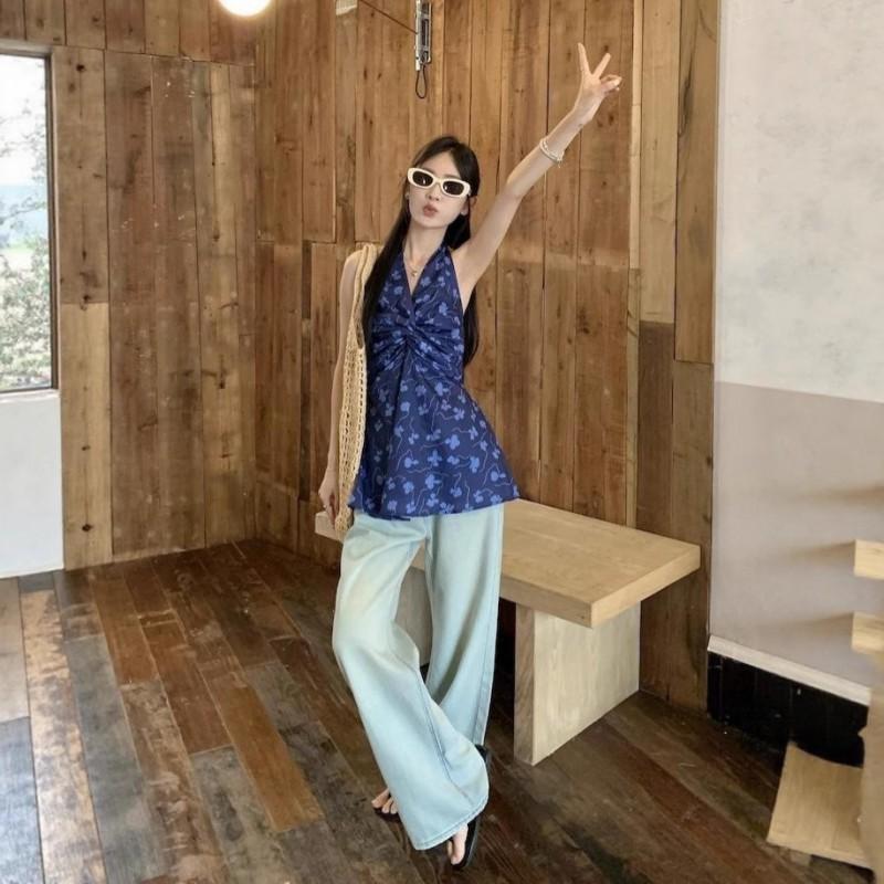 French Hanging Neck Floral V-neck Vest Shirt Women's Skirt Swinging Kink Waist Tight Chic Sweet Spicy Top