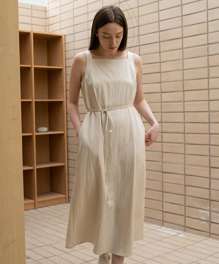 KNOWING Sleeveless Long Dress (Beige)