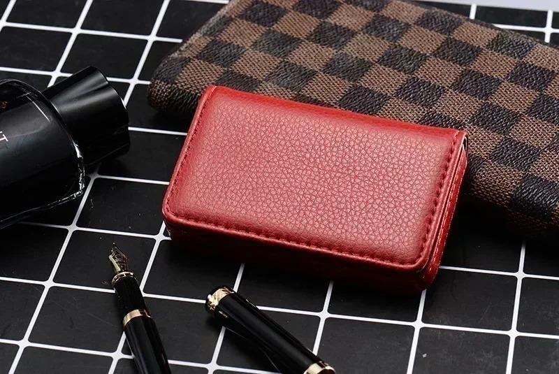 PU Leather Credit Card Bank Card Box Men's / Women's Magnetic Closure Card Holder Large Capacity Senior Card Box Card Bag