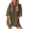 Conjunto de Pijama de Dos Piezas para Mujer con Top Oversize de Manga Corta y Shorts con Bolsillos