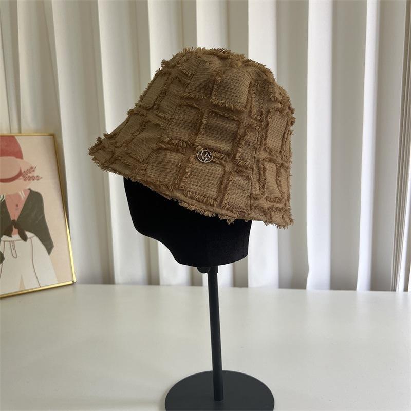 

The new rough edge plaid is made of old letters, small standard fisherman s hat, children s spring and autumn travel shows the tide of washbasin hats M（56-58cm） верблюд