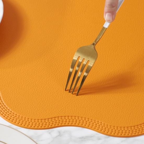 Wiederverwendbare PVC-Tischsets Hitzebeständige Matten Verschleißfest Fleckenabweisend Rutschfeste Tischsets für Esstisch