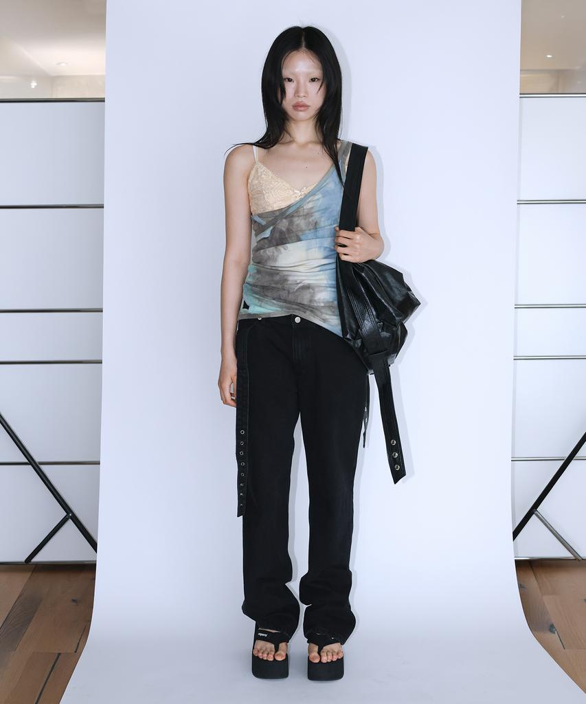 Teensy Hollow Drape Belted Hobo Bag (Black)