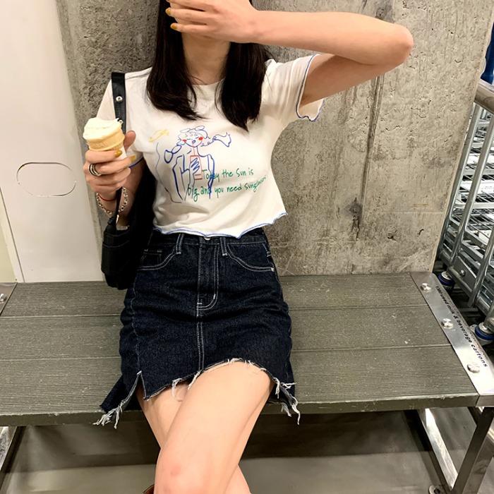 Short-sleeved Printed T-shirt for Women with Niche Design Niche Summer New Short Hot Girl Navel-exposed Student Top