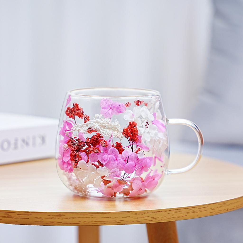 Szklanka do picia z podwójnymi ściankami i uchwytem