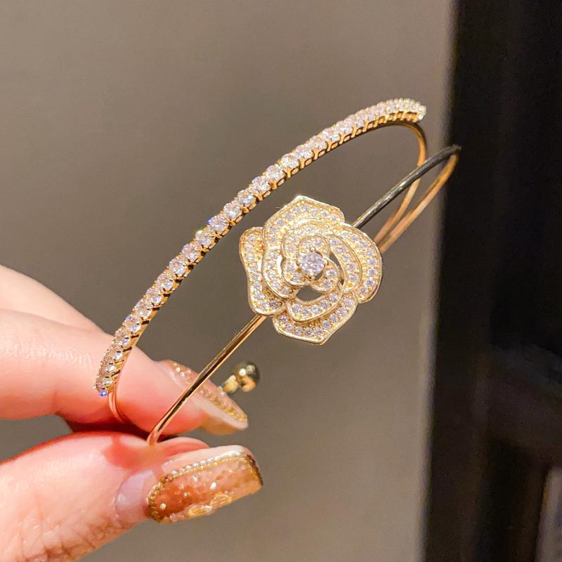 Sparkling Luxury Elegant Bow Butterfly Women's Double-layer Opening Bracelet For Daily Wear Party Wedding Jewelry Accessories