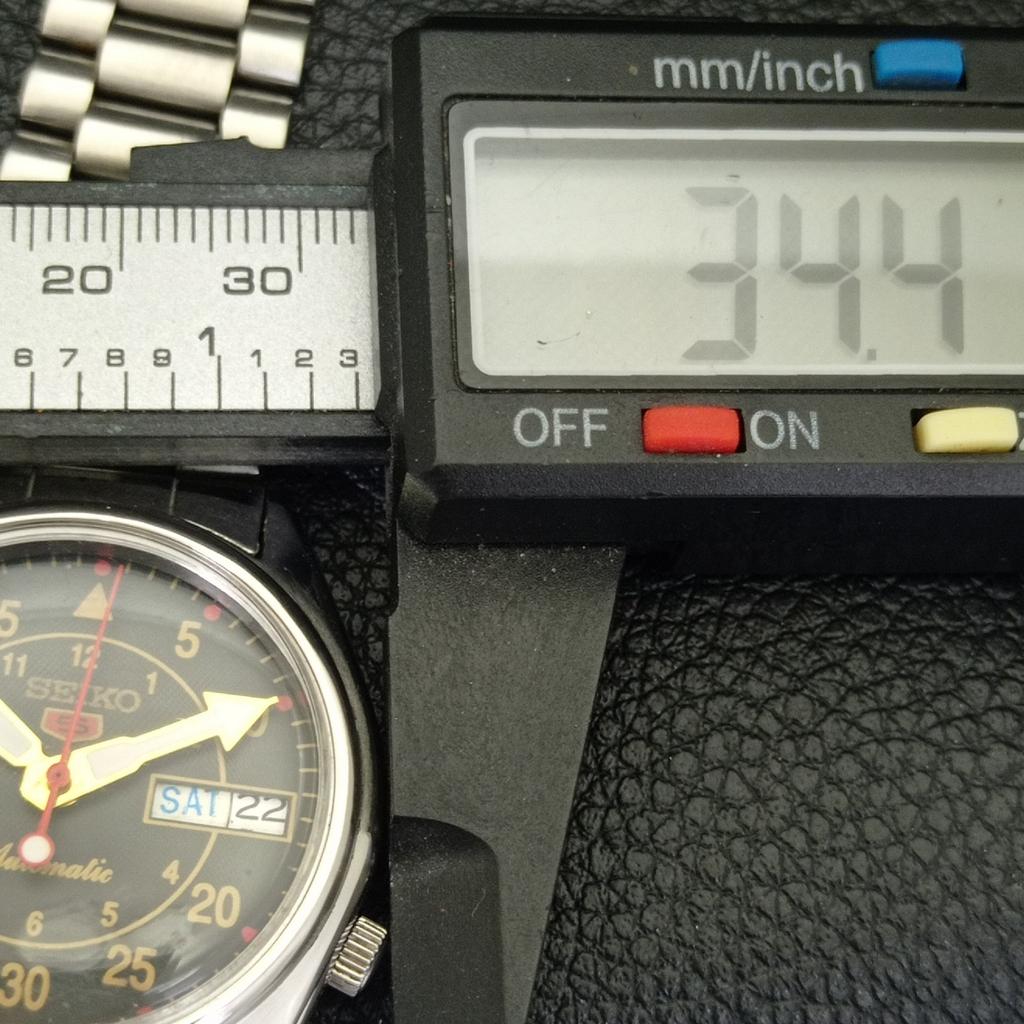 GENUINE VINTAGE SEIKO 5 AUTOMATIC JAPAN 7S26A MENS BLACK DIAL WATCH a702398-5 R124-a702398
