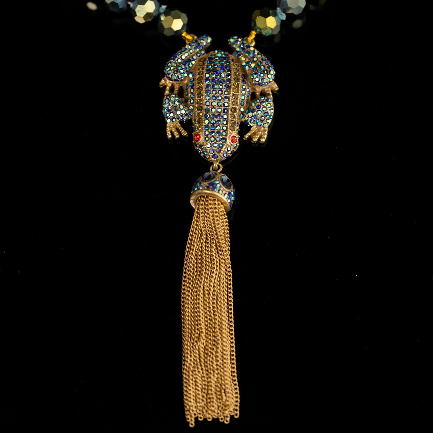 Средневековое Винтажное Ожерелье из Медного Сплава, Дизайнерское, Высококлассное, Синее, Маленькое Животное, Лягушка, Полностью Инкрустированное Бриллиантами, с Кисточкой, Женское