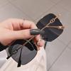 Sunglasses for Women Fashion Square Frame Beach Gradient Sunglass Fashion Eyewear UV400 Eyeglasses