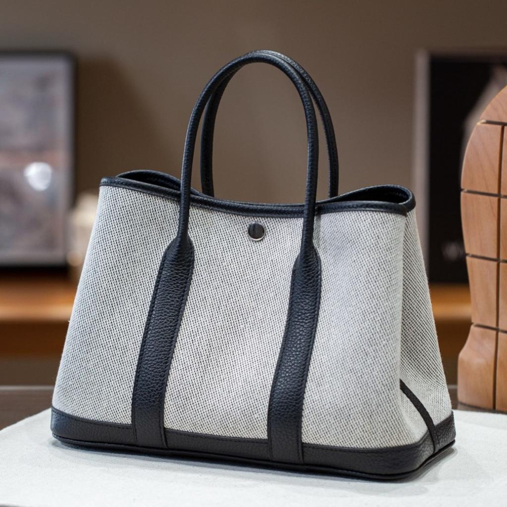 New panda color garden bag high-end leather canvas contrasting color women's bag commuter casual handbag women