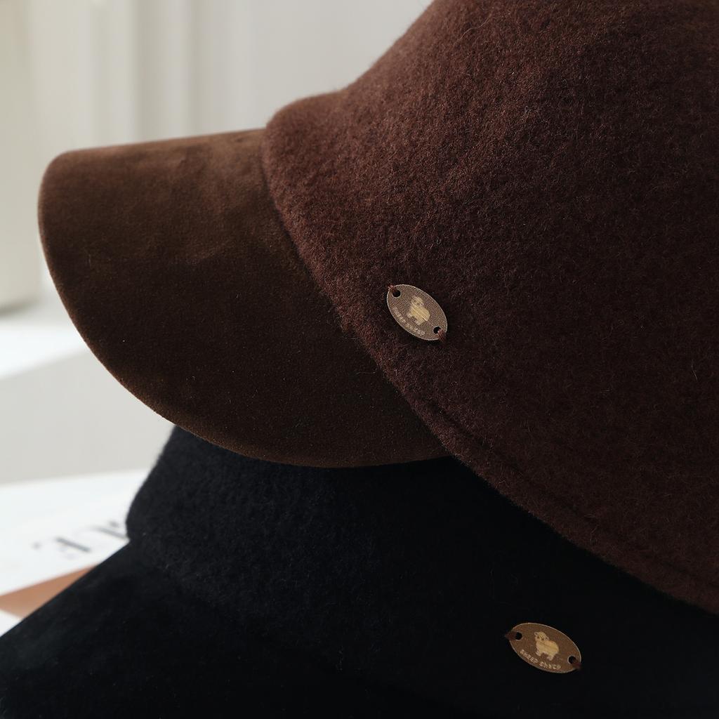 New autumn and winter woolen metal small standard cap women's retro splicing newsboy hat British style face small thermal hat
