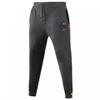 Pantaloni da ginnastica atletici da uomo slim fit, pantaloni casual larghi da palestra, joggers affusolati 2026
