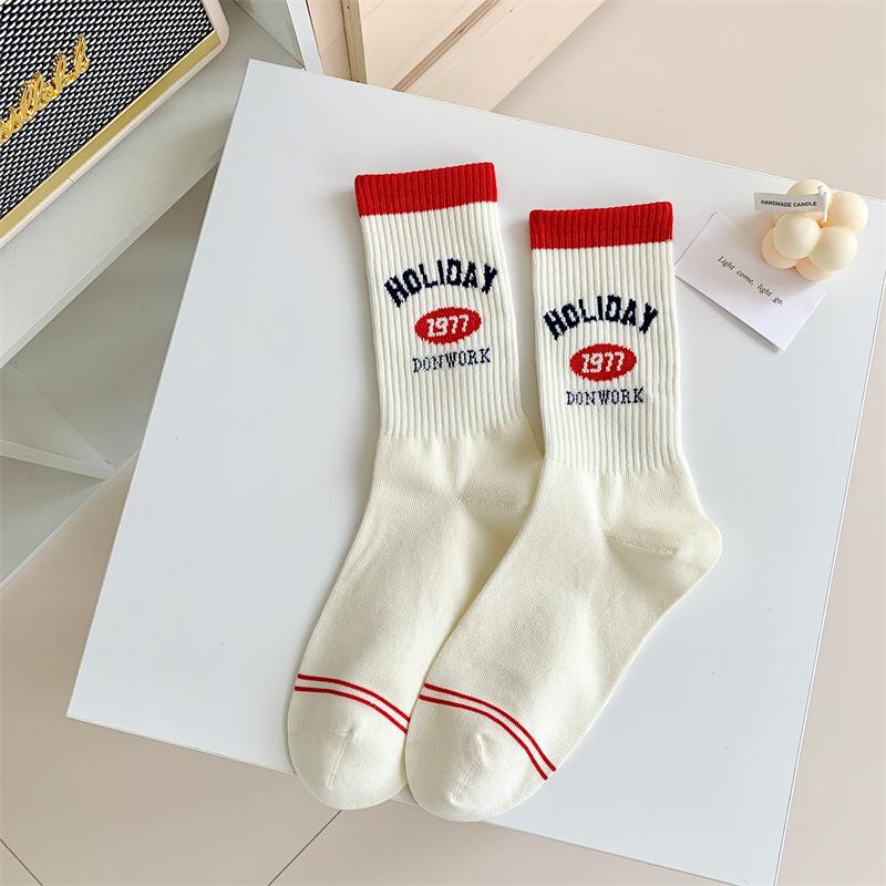 

Alphabet Socks 1977 Cotton Tube Socks Tide Internet Celebrity No. 32 Street Skateboarding Socks One size fits all