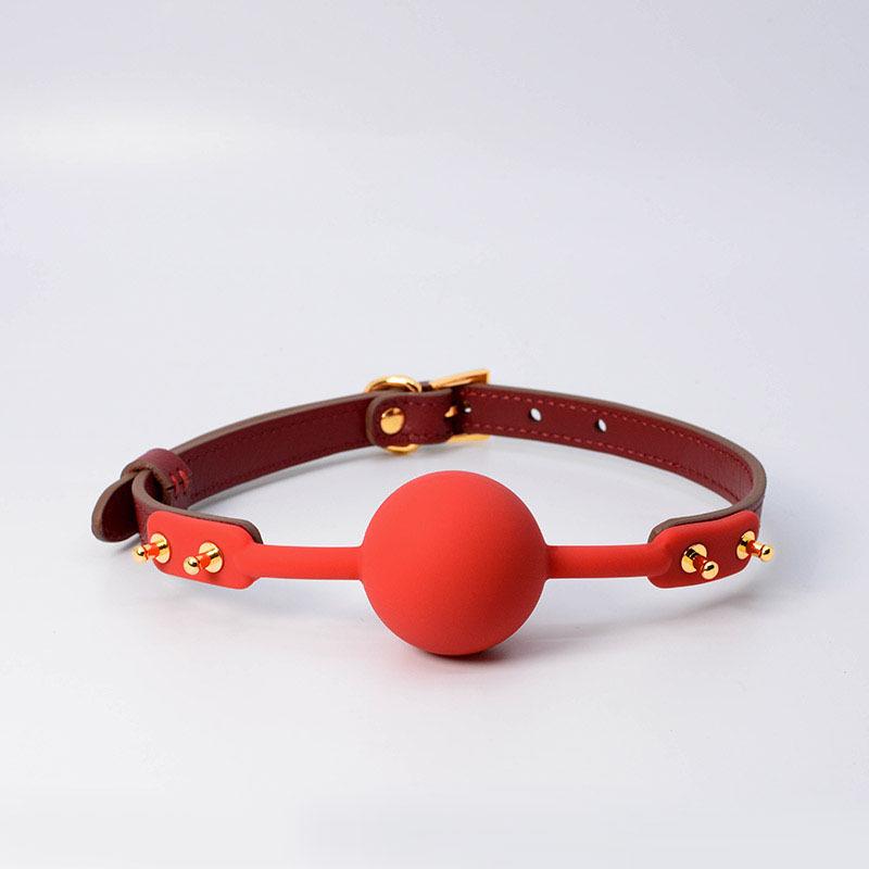 Men's Small Silicone Cowhide-Style Gag Ball with Breathable Hole for Deep Throat Comfort