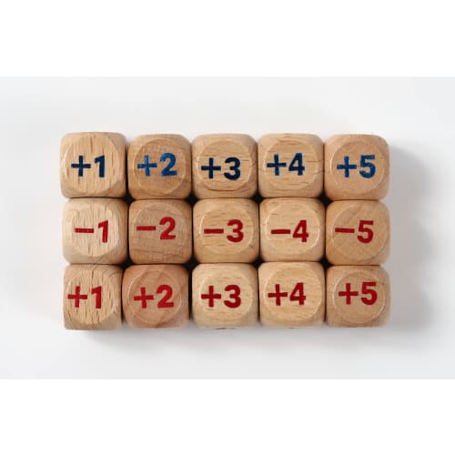 TOYGER Shadowverse EVOLVE Wooden Counter Dice, 15-Piece Set
