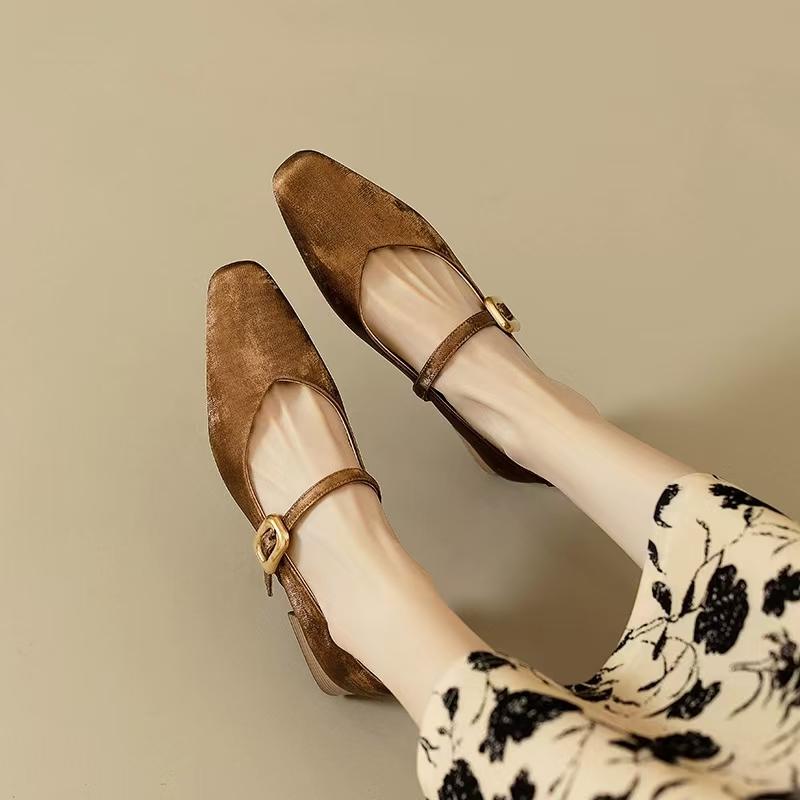 Fashion 2025 New Casual and Comfortable Spring Autumn Women Pumps Leather Shoes for Women Chunky Low Heel Shoes Concise Mary Jane Shoes