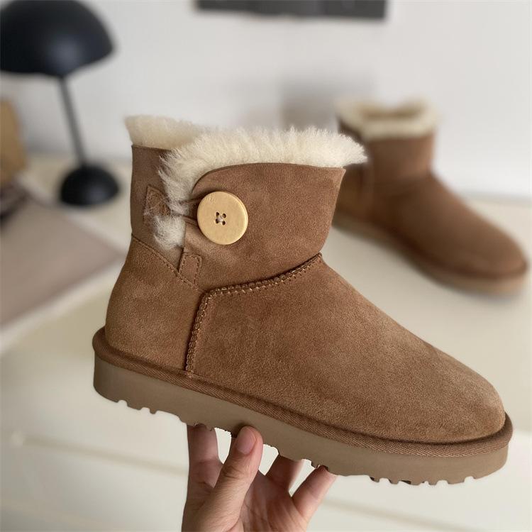 Sangpo Snow Boots Women's Wooden Buckle Short Tube Sheepskin Fur Integrated Classic Versatile Velvet Thickened Warm Cotton Shoes Winter Shoes