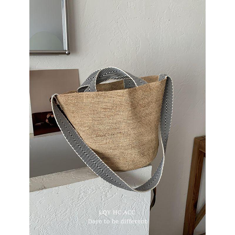 

Ли Цяою Французский стиль Ретро Импортная плетеная из рафии Сумка-тоут для переноски через плечо Большой вместимости Пляжная сумка для отпуска Raffia-Primary