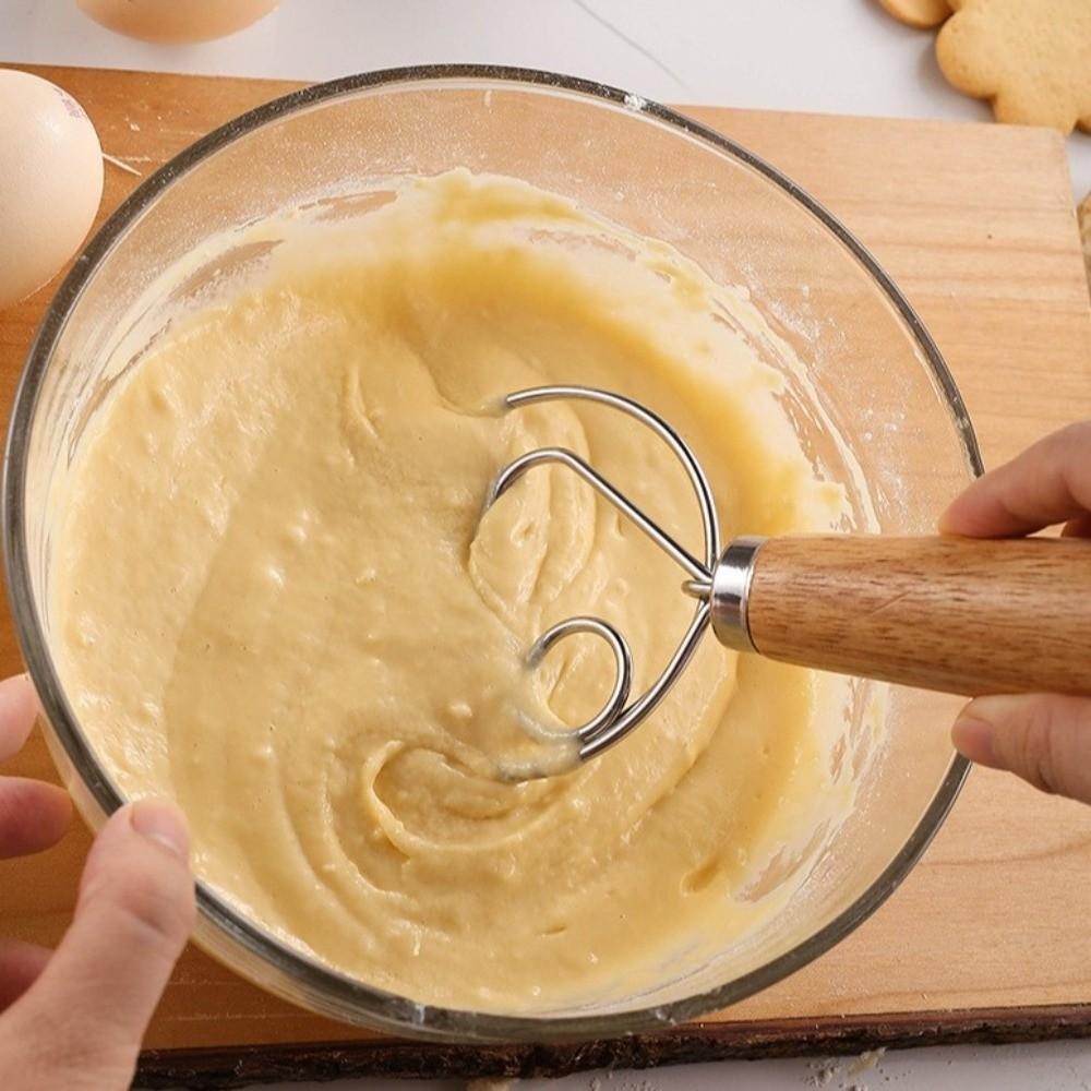 New Stainless Steel Dough Blender Coil Design Wooden Handle Flour Blender Ergonomic Eggbeater Tool Kitchen Baking