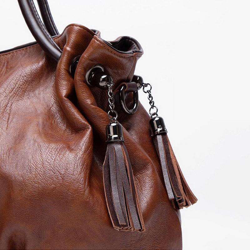 2021 Vintage Fashion High Capacity Tote Handbag Soft Leather Female Bag Casual Pleated Shoulder Bag Tassel Design Bag for Women