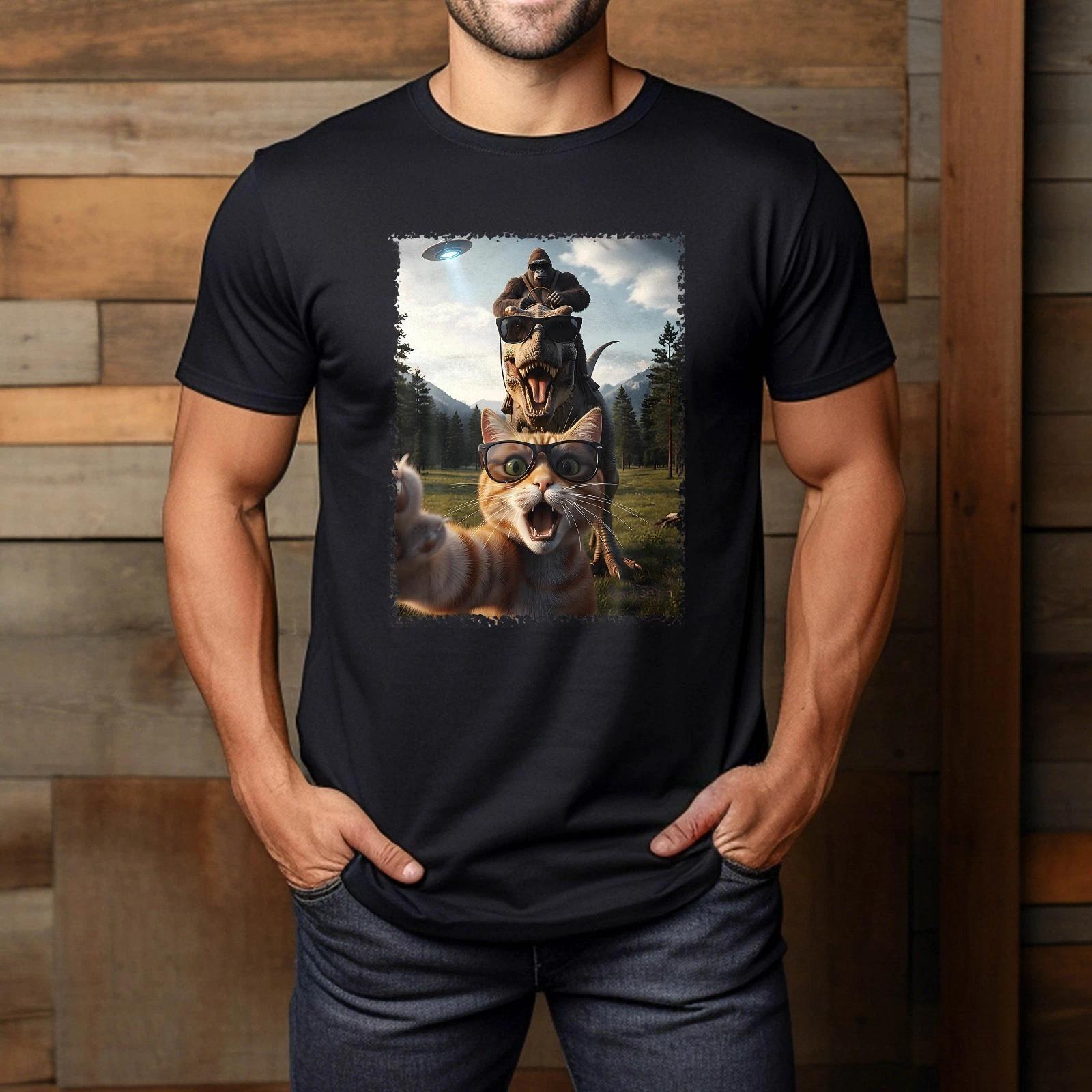 Funny Cat T-Rex Bigfoot Design Ufo Selfie T-Shirt 3XL