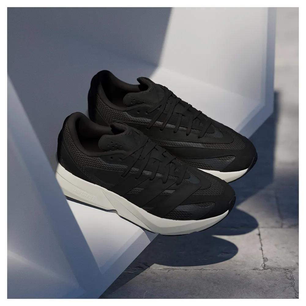 Adidas Lightblaze Sneakers