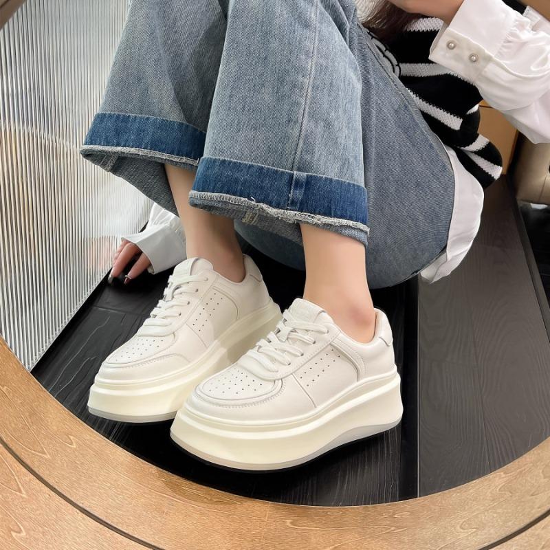 

Настоящая мягкая кожа маленькие белые туфли для женской осени новые круглый носок шнуровка маффин толстая подошва для увеличения роста повседневные универсальные женщины 40