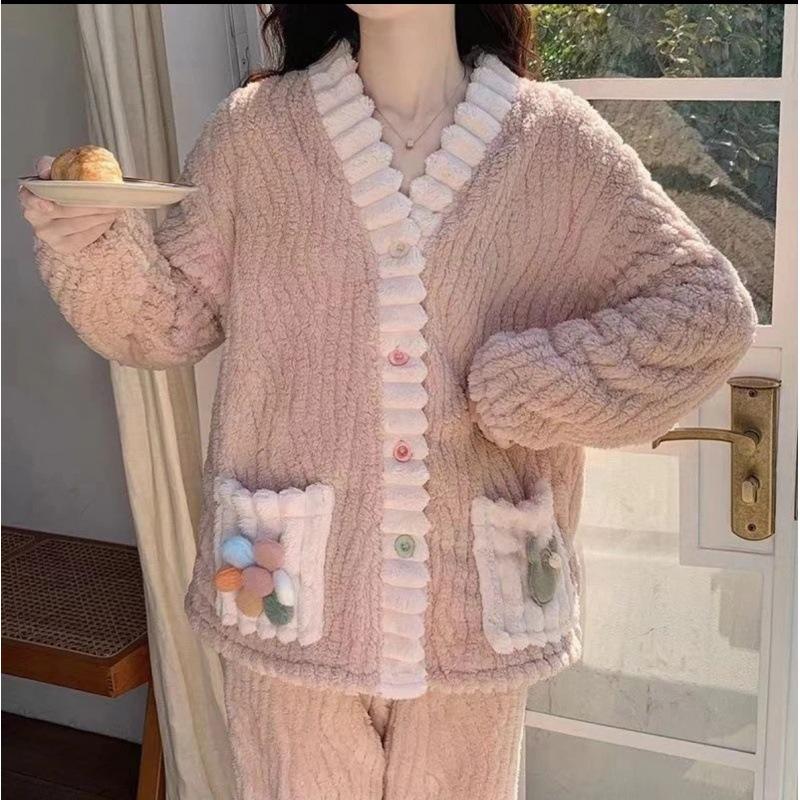 Winter Women's Home Clothing Set, Women's Model Filled Thickened Face Cloth, Fall and Winter Model Coral Velvet Sleepwear Home Clothing