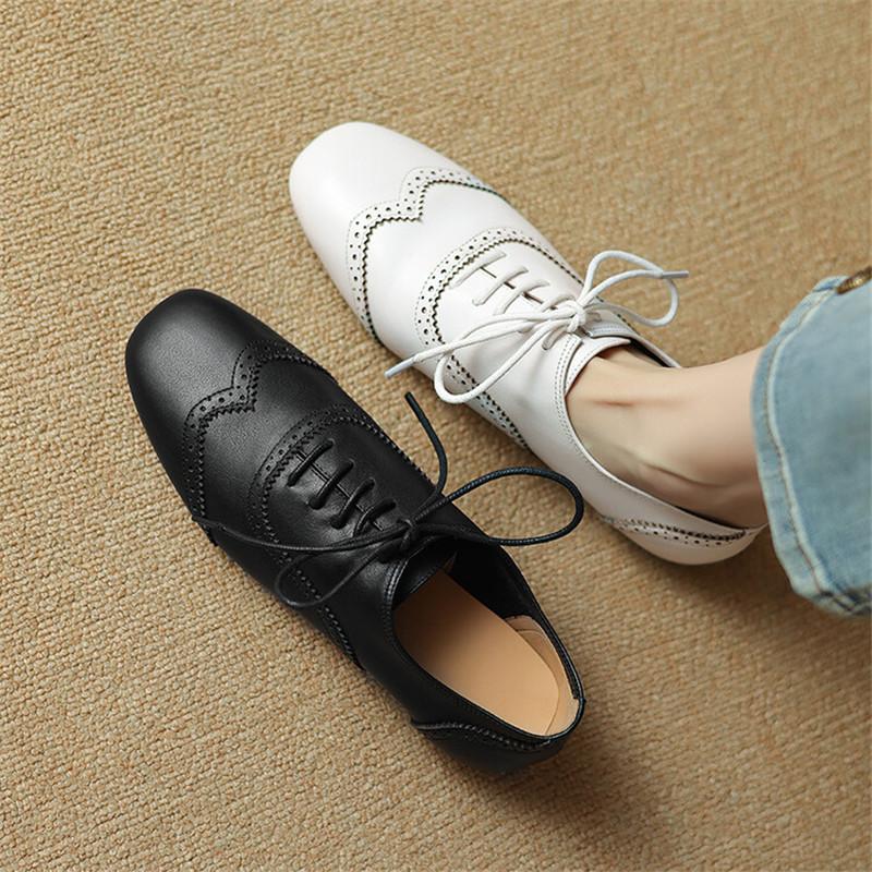 Fashion New Genuine Leather Lace Loafers Spring/Autumn Round Toe Low Heel Women Pumps Shoes for Women Fashion Brogue Designs Flat Shoes