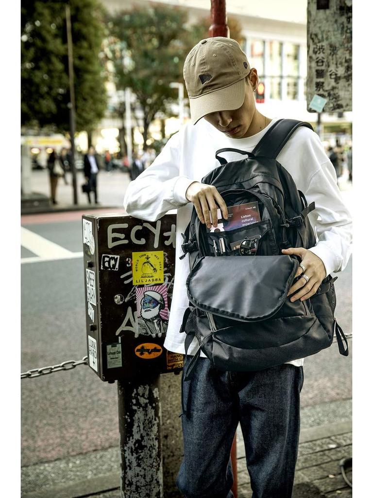 Walker 33 [Coleman] (Black)