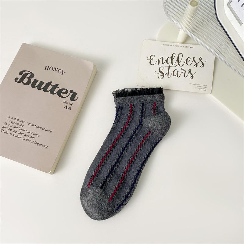 Spring And Summer Women S Socks Lace Short Socks Women S Twist Striped Casual Boat Socks Japanese Literary Cotton Socks Tide