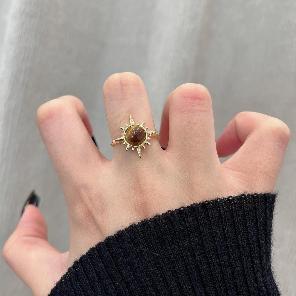 Goldener Retro-Ring mit Tigerauge-Stein: Westlicher ethnischer Stil, einzigartiger offener Luxusring für Frauen