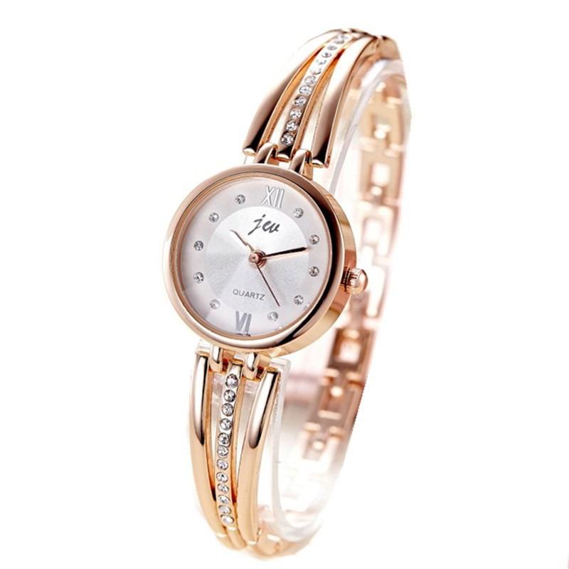 Magnetic Watch for Women Rhinestone Steel Strap in Wind Student Fashion Watch
